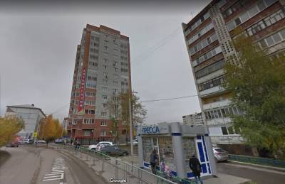 В Тюмени из окна многоэтажки выпала 13-летняя девочка - znak.com - Тюмень