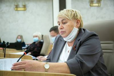 Главой комиссии по молодежи в думе Екатеринбурга стала 73-летняя депутат - znak.com - Екатеринбург