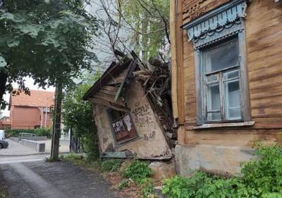 В центре Рязани рушится часть старинного дома - ya62.ru - Рязань