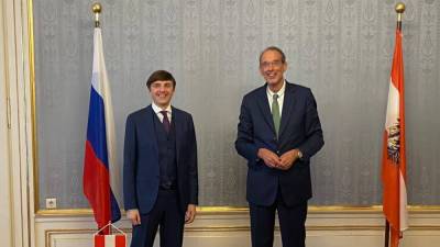 Сергей Кравцов - В Минпросвещения отметили роль цифровизации образования и воспитательной работы в школах и вузах – Учительская газета - ug.ru - Австрия - Россия