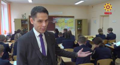 Новочебоксарский учитель ведет YouTube-канал и немножко манипулирует учениками: "Жена шутит про меня - звезда регионального масштаба" - pg21.ru - респ. Чувашия
