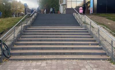 В Сыктывкаре отремонтировали лестницу около "Дома быта" после жалобы горожан - komiinform.ru - респ. Коми - Сыктывкар