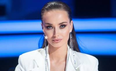 Ксения Мишина - "Холостячка" Мишина придавила мужчину, заодно проверив его талант: "Практика для души" - sport.politeka.net - Україна