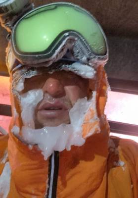 Альпинист, попавший в пургу на Эльбрусе, рассказал о спасении - znak.com - респ. Кабардино-Балкария