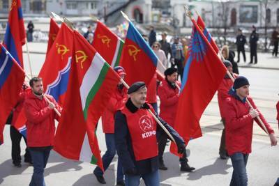 Свердловские коммунисты проведут акцию протеста против итогов выборов в Госдуму - znak.com - Россия - Екатеринбург