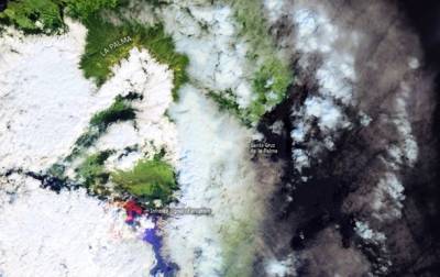 Вулкан на Канарах показали из космоса - korrespondent.net - Украина