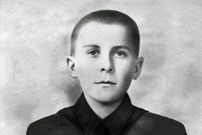 Марат Казей: что не так было со знаменитым фото пионера-героя - russian7.ru