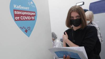 Гинеколог рассказала, можно ли прививаться от ковида во время критических дней - vm.ru - Москва - Ростов-На-Дону