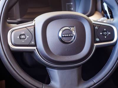 Шведская компания Volvo сменила логотип - gordonua.com - Украина - Швеция - Филиппины
