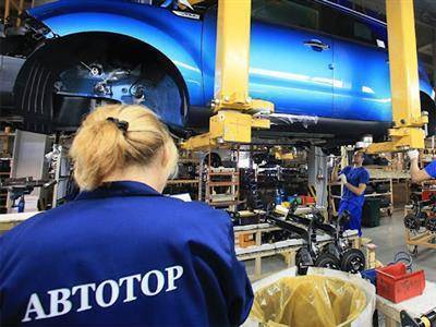 Денис Мантуров - "Автотор" намерен начать выпуск собственных электрокаров в 2023 году, продажи - в 2024 году - smartmoney.one - Россия - Калининград