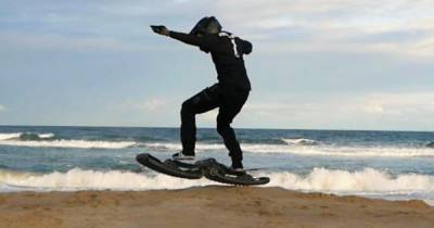 Австралийский серфер изобрел доску-вездеход, похожую на Скейтолет из "Назад в будущее" (видео) - focus.ua - Украина