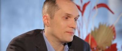 Дмитрий Разумков - Юрий Бутусов - Бутусов: правка Разумкова к закону об олигархах «подставила» Зеленского и Ко - w-n.com.ua - Украина