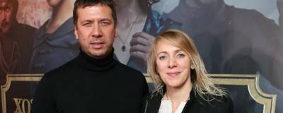 Андрей Мерзликин - Жена Андрея Мерзликина опровергла слухи о разводе - runews24.ru - Москва