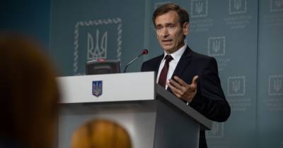 Федор Вениславский - В принятом законе об олигархах нет коллизии, его передадут на подпись, - представитель президента - focus.ua - Украина