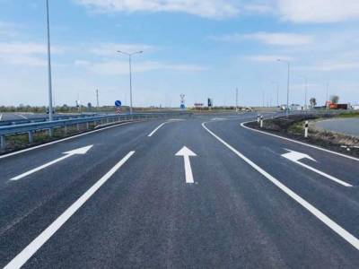 України Денис Шмигаль - За проїзд по дорогам України доведеться платити, але не всім: подробиці нововведення - goodnews.ua