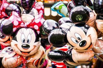 Посетителей магазина Disney в Нью-Йорке эвакуировали из-за сообщения о бомбе - mk.ru - Нью-Йорк - Нью-Йорк