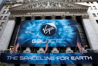 Ричард Брэнсон - Уволенный сотрудник раскрыл проблемы Virgin Galactic - lenta.ru - Англия