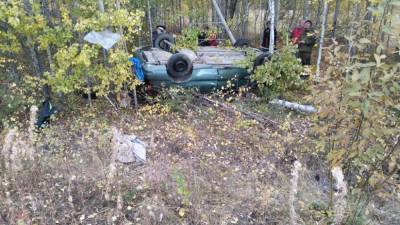Возле Сылвы Chevrolet Lanos вылетел в кювер и перевернулся, погибла женщина (ФОТО) - newdaynews.ru - Свердловская обл.