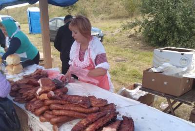 Появилось видео самой большой карты Украины из колбасы - sharij.net - Украина - Киев - Харьковская обл. - Одесса - Одесская обл. - с. Видео
