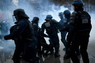 Кристиан Эстрози - Полиция Франции применила слезоточивый газ для разгона протестующих - trend.az - Франция - Ниццы