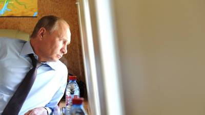 Сергей Шойгу - Владимир Путин - Дмитрий Песков - Опубликованы кадры отдыха Путина в тайге - mir24.tv - Россия