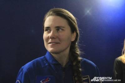 Анна Кикина - Кикина может установить национальный женский рекорд пребывания в космосе - aif.ru