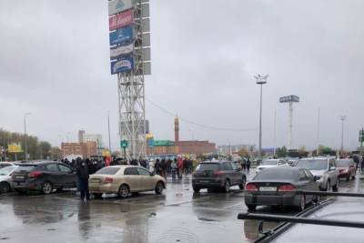 Посетителей и сотрудников Меги эвакуировали на улицу в Новосибирске - novos.mk.ru - Новосибирск - район Ленинский, Новосибирск