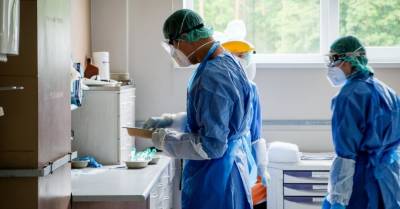За сутки в Латвии подтверждено 567 новых случаев Covid-19, скончались два пациента - rus.delfi.lv - Латвия