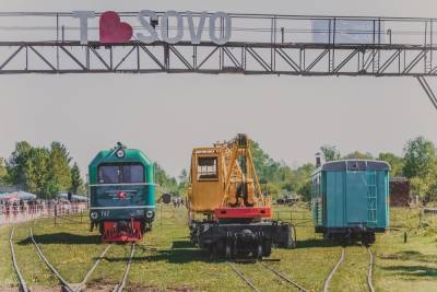 Федор Достоевский - Новгородцам показали ретро-технику на фестивале «ТесовоФест» - mk.ru - Новгородская обл. - Великий Новгород