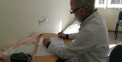 Зарплати українських лікарів виростуть: на скільки і як формується виплата - w-n.com.ua - Україна