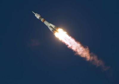 Илон Маск - Космический турист предпочёл полететь в космос на корабле "Союз" вместо Crew Dragon Маска - actualnews.org - Россия