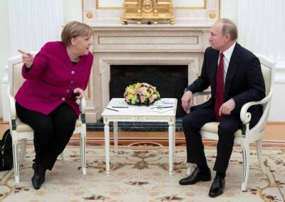 Владимир Путин - Ангела Меркель - Interia: Меркель сделала «прощальный подарок» Путину в виде СП-2 - news-front.info - Россия - США - Украина - Германия - Польша