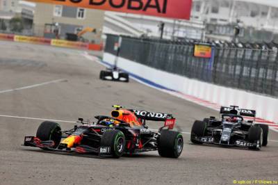 Максим Ферстаппен - Серхио Перес - Серхио Перес: Иногда просто не везёт - f1news.ru - Сочи