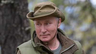Сергей Шойгу - Читатели Daily Mail обратили внимание на силу Путина во время отдыха в Сибири - inforeactor.ru - Россия - Австралия