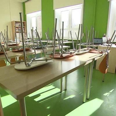 Все школы Саратова переходят на удаленку - radiomayak.ru - Саратовская обл.