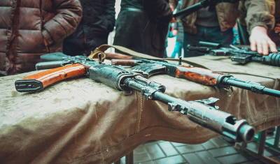В Уфе полиция приехала в учебное заведение из-за сообщений о мужчине с ружьем - mkset.ru - Уфа