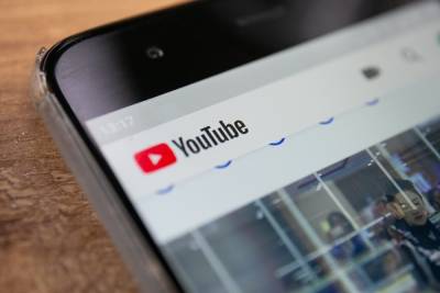 Глава Youtube прокомментировала работу с российскими властями - znak.com
