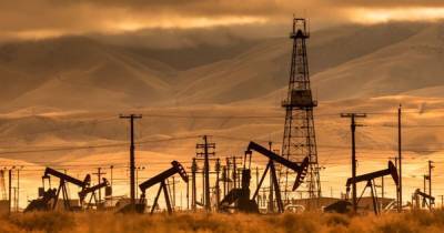 Цена на нефть превысила трехлетний максимум на фоне высокой стоимости газа в Европе - focus.ua - Китай - США - Украина - Лондон