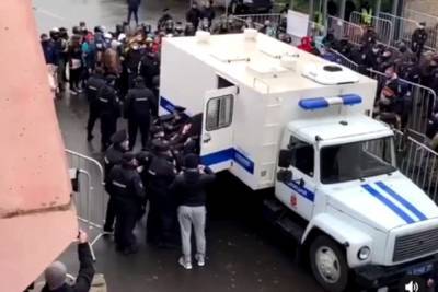 Ярославских фанатов не пустили на матч «Шинника» - yar.mk.ru - Ярославль