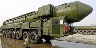 Количество ядерных боеголовок в мире достигло 13 тысяч - ruposters.ru - Россия - Китай - США - КНДР - Англия - Израиль - Франция - Индия - Пакистан