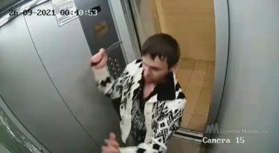 Разбившего зеркало ножом мужчину доставили в полицию, а оттуда - в больницу - lipetskmedia.ru - Липецк