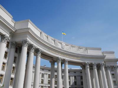 Владимир Путин - Александр Лукашенко - В МИД отреагировали на слова Лукашенко: Он разглагольствует о призрачных базах США в Украине, превращая Беларусь в военную базу РФ - gordonua.com - Россия - США - Украина - Белоруссия