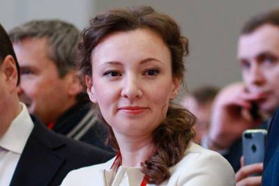 Владимир Путин - Анна Кузнецова - Кузнецова высказалась о переходе в Госдуму с поста детского омбудсмена - mk.ru - Россия