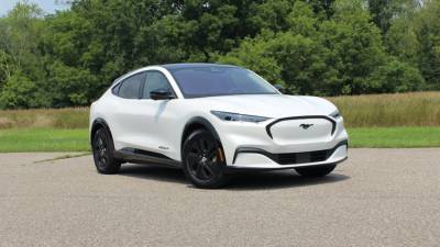 Ford - У Ford Mustang Mach-E во время движения может выпасть лобовое стекло - autonews.ua - США - Украина - Канада