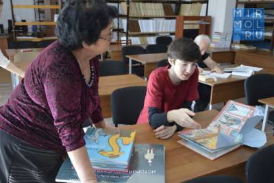В библиотеке для слепых прошла экскурсия «Путешествие в страну особых книг» - mirmol.ru - респ. Дагестан