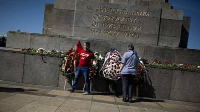 В Болгарии не стали возбуждать дело после попытки осквернения советского памятника - iz.ru - Израиль - Болгария
