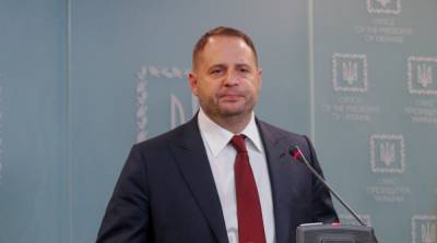 Владимир Зеленский - Андрей Ермак - Зеленский не обсуждал вопрос размещения миротворцев ООН на Донбассе – Ермак - ru.slovoidilo.ua - Украина