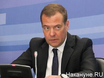 Навальный - Медведев: Twitter вмешивается во внутренние дела России - nakanune.ru - Россия - Twitter