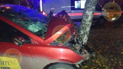 Три человека серьёзно пострадали в ДТП на улице Волгоградской в Кемерове - gazeta.a42.ru