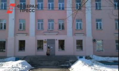 В Челябинске из окна ковидного госпиталя выпал мужчина - fedpress.ru - Челябинская обл. - Челябинск